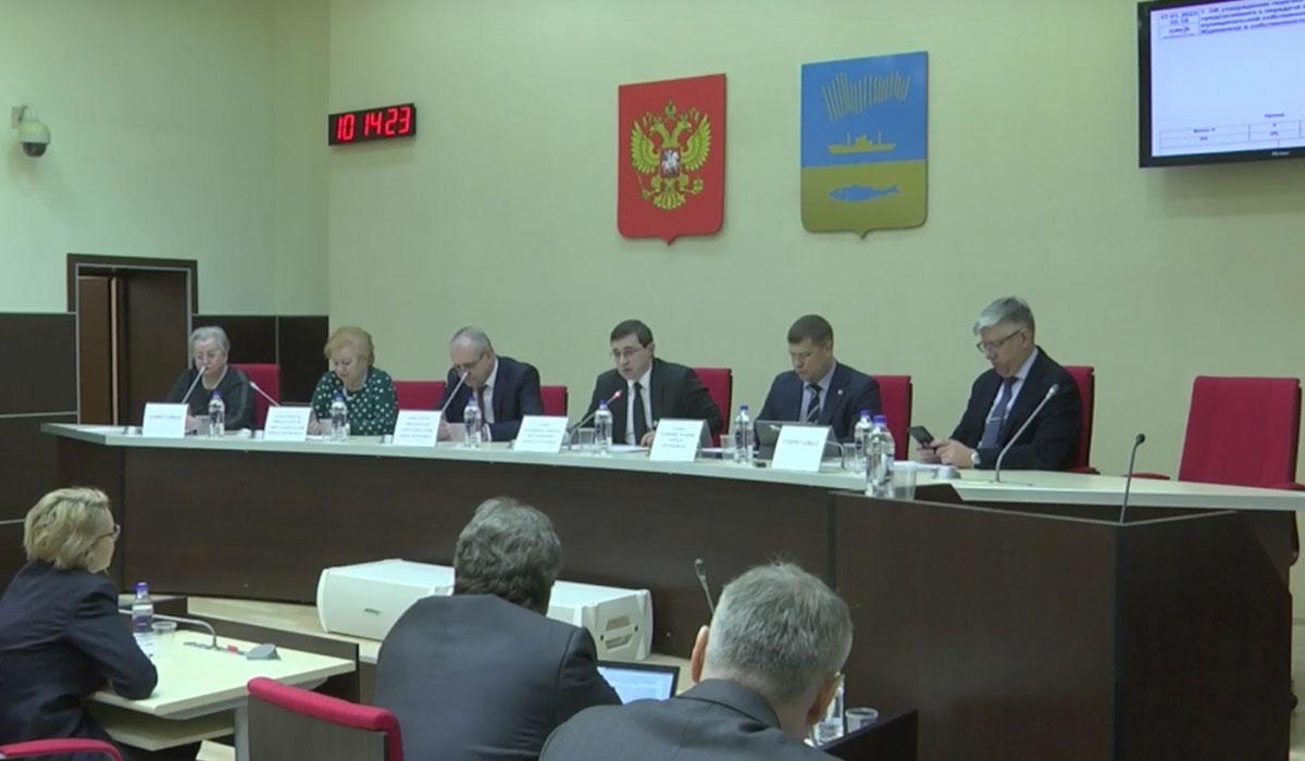 Горсовет Мурманска поддержал досрочное прекращение полномочий депутата Тамары Прямиковой