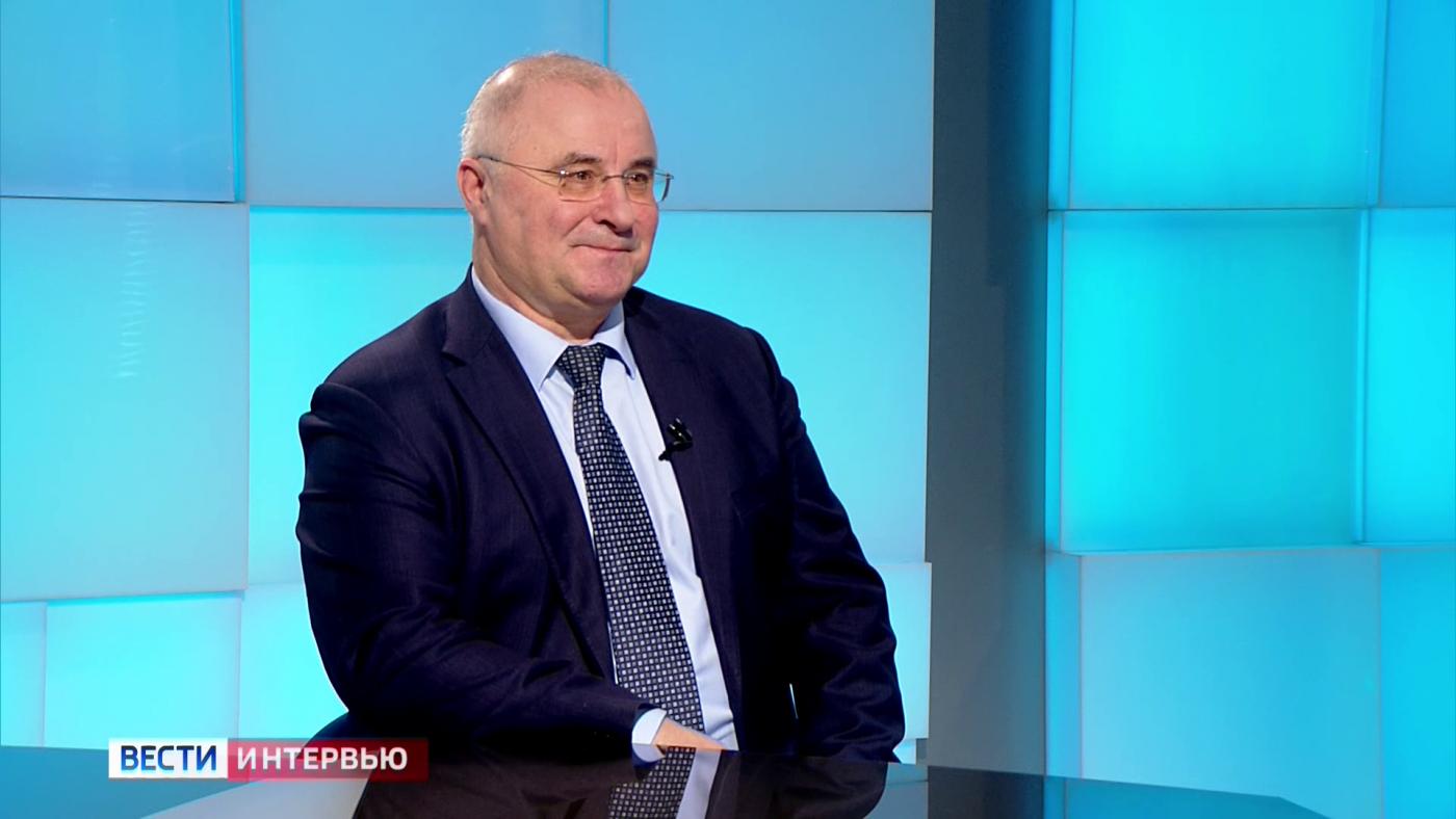 О развитии системы онкологической помощи в Мурманской области – в интервью с Александром Давыденковым