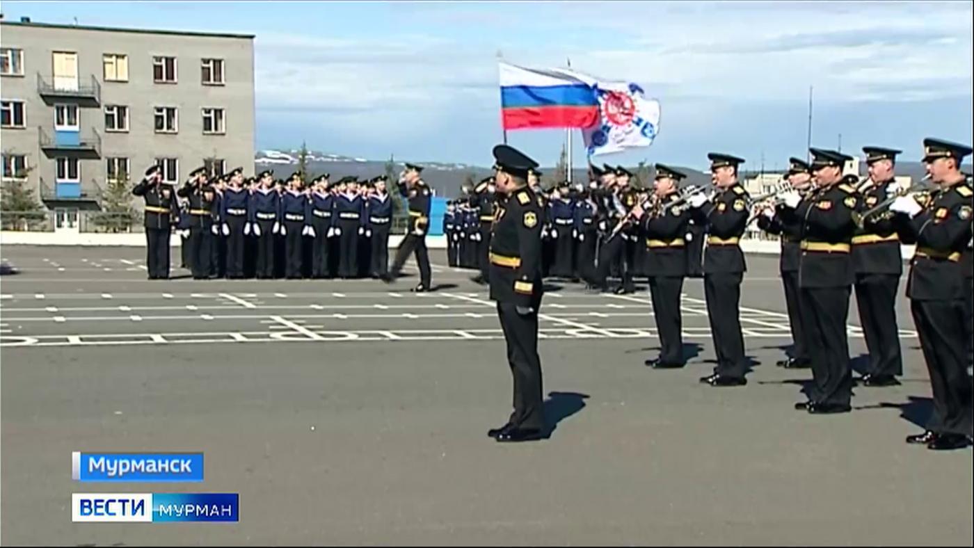В Мурманском Нахимовском военно-морском училище прозвенел последний звонок