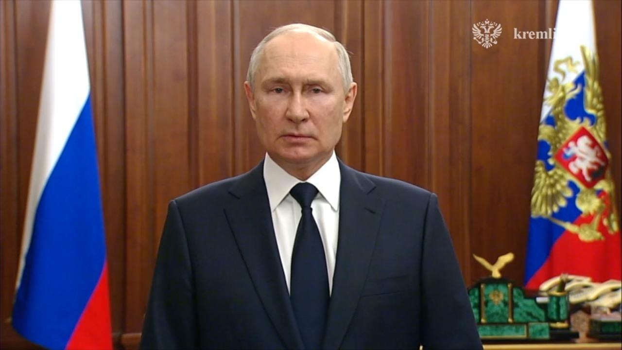 Владимир Путин подписал Указ о страховании жизни и здоровья добровольцев СВО