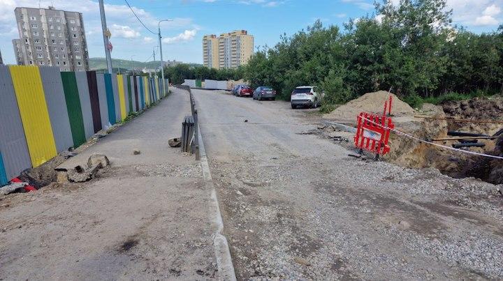 На месте будущего лицея в Мурманске начались пробные буровзрывные работы