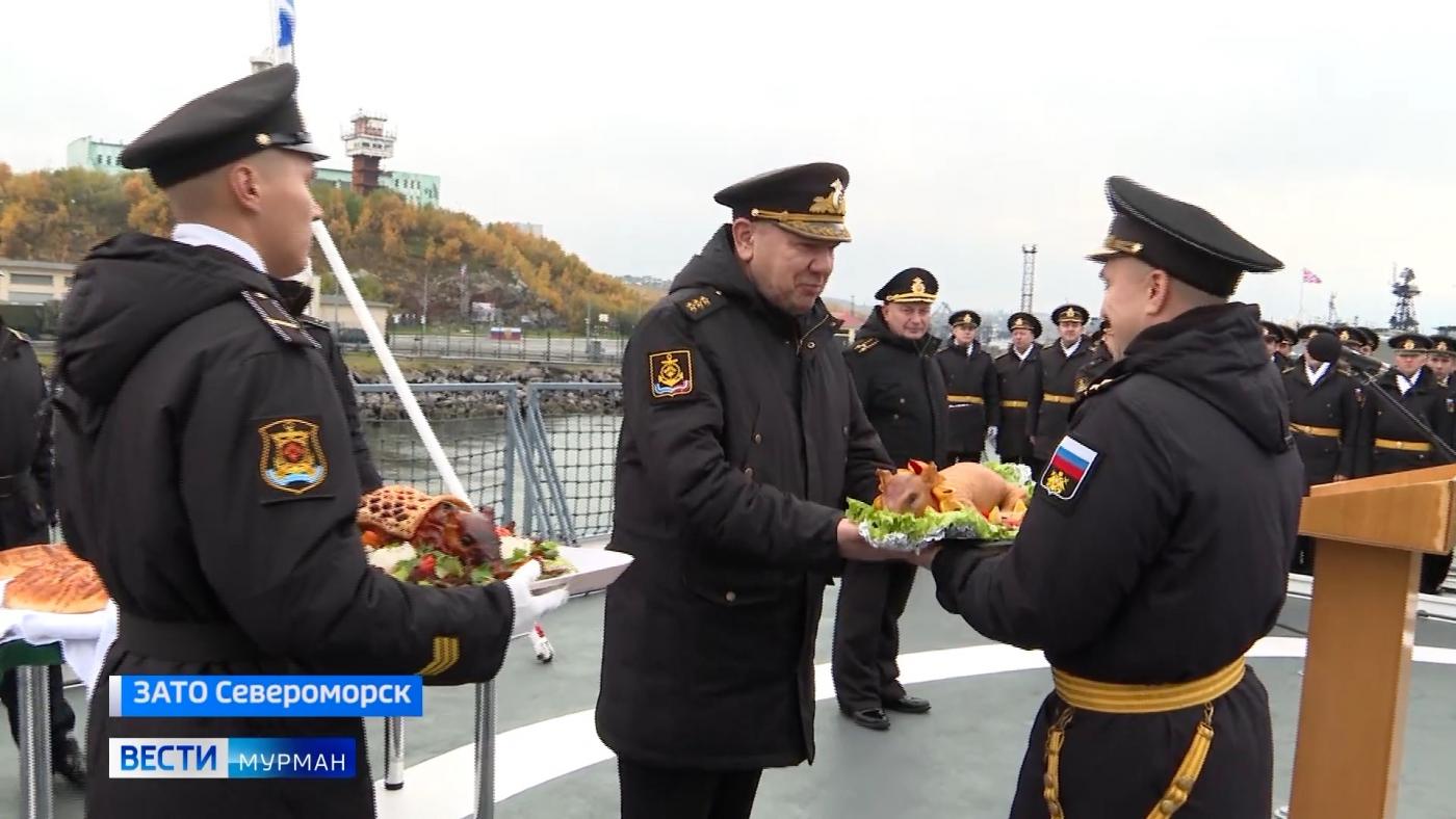 В Североморске встретили из дальнего похода фрегат "Адмирал флота Советского Союза Горшков"