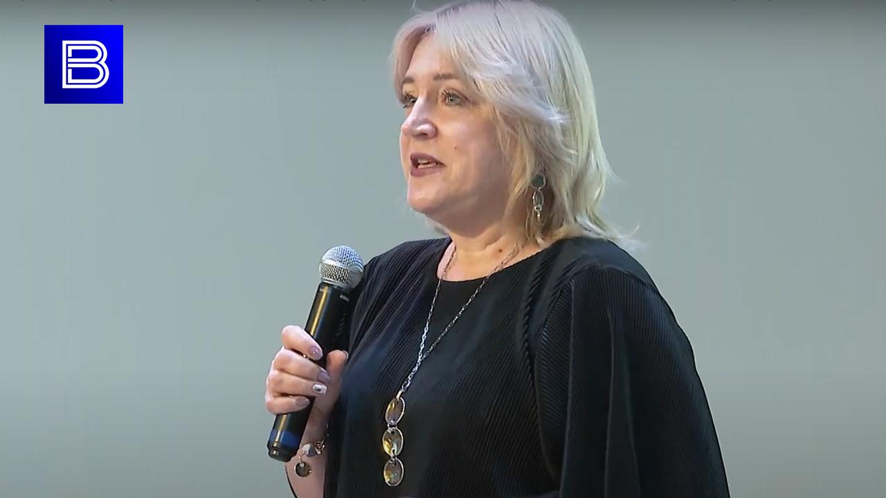Елена Крынжина удостоена почетного знака "За заслуги перед городом Мурманском"