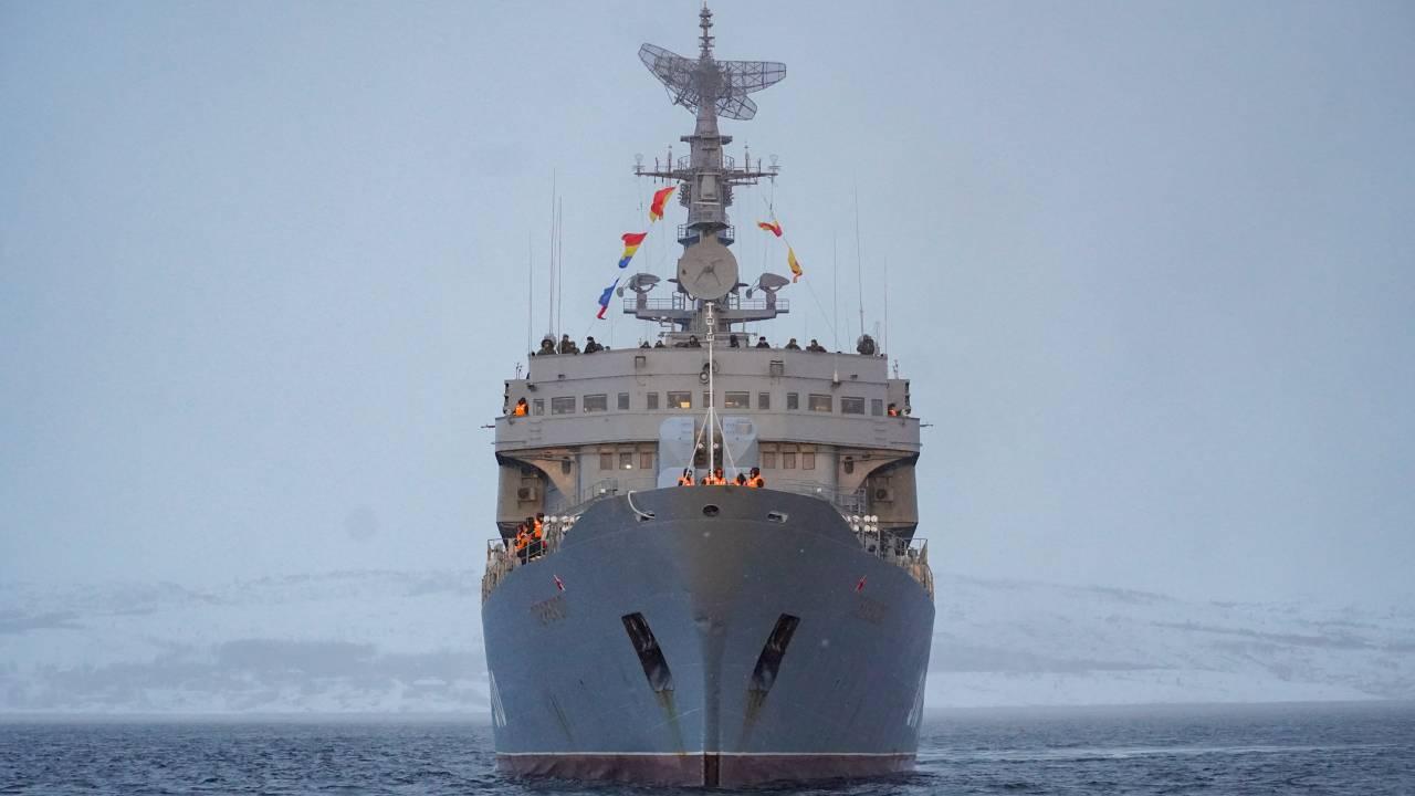 Учебный корабль "Перекоп" прибыл в Североморск