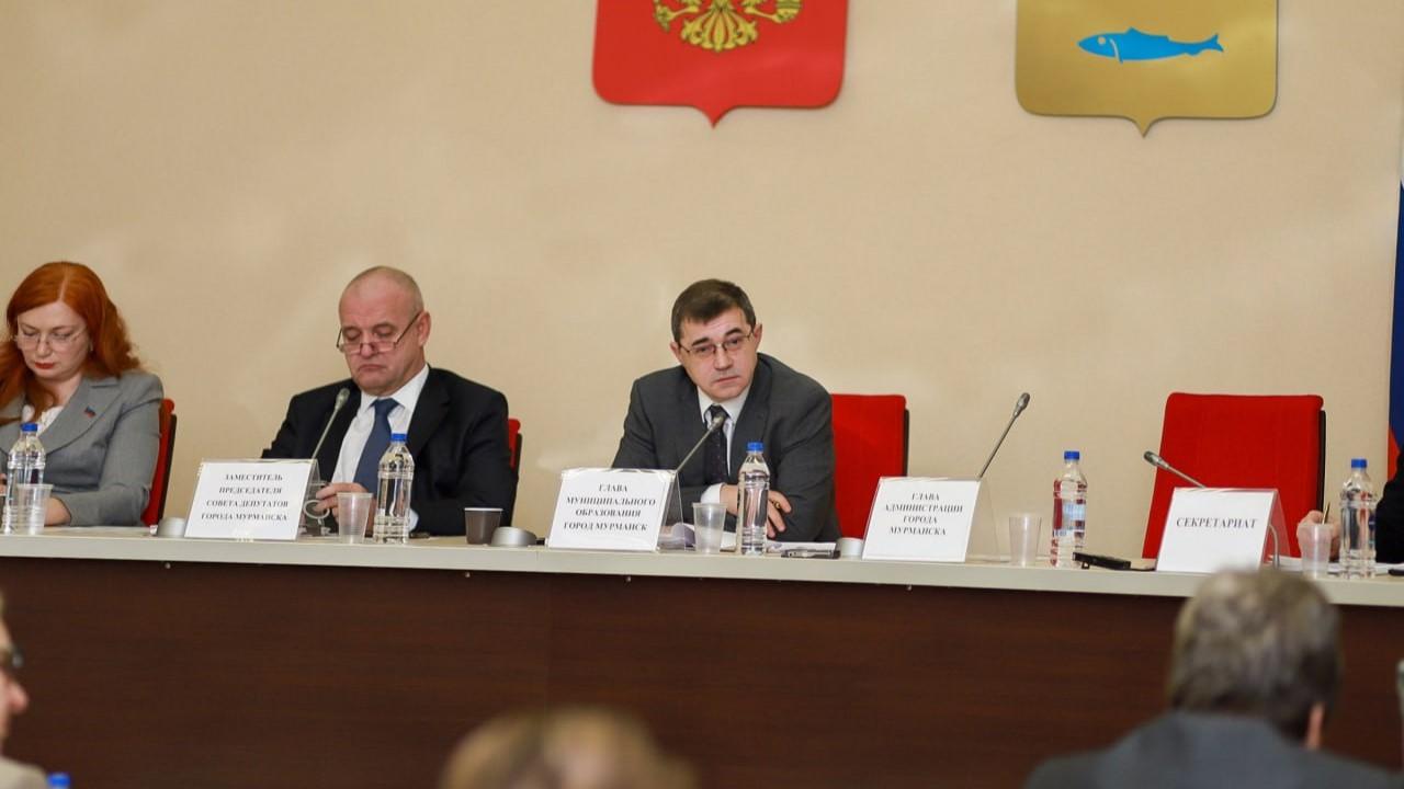 "Одноглавую" систему самоуправления единогласно приняли члены совета депутатов Мурманска