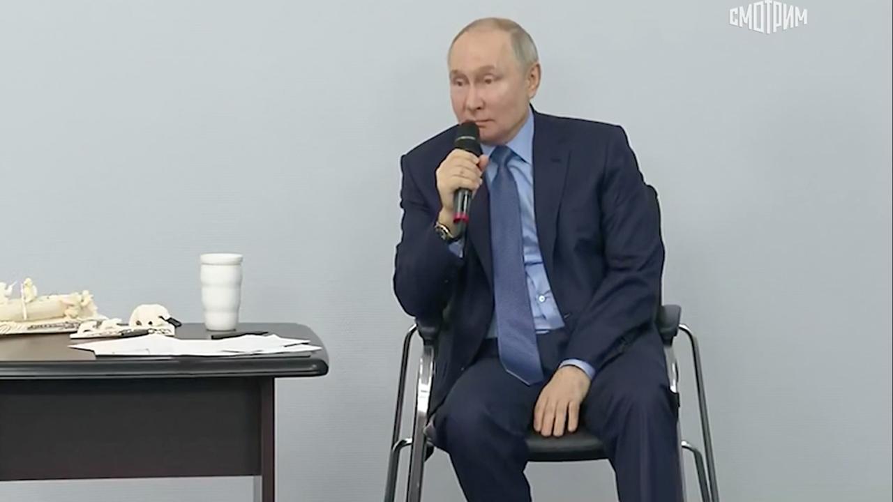 Путин: нужно дополнить имеющуюся федеральную программу развития туризма с учетом особенностей северных территорий