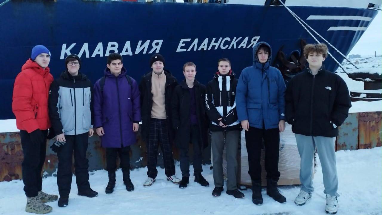 На теплоходе "Клавдия Еланская" прошла первая в году морская практика