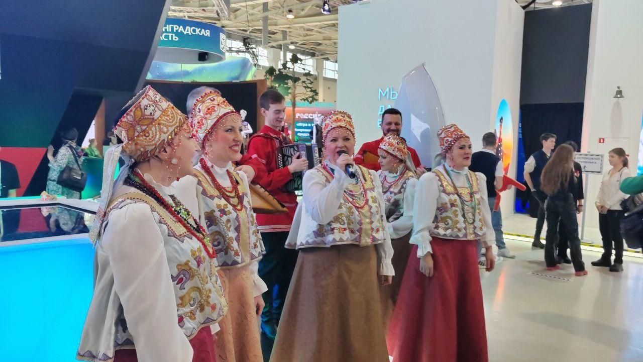 Мурманские творческие коллективы выступили на выставке-форуме "Россия" в День культуры