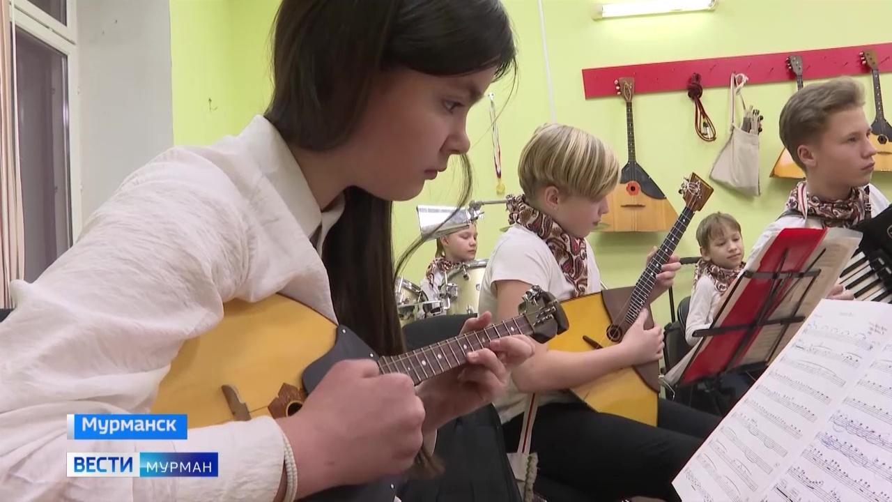 Мурманский ансамбль народных инструментов "Русские потешки" отметит юбилей