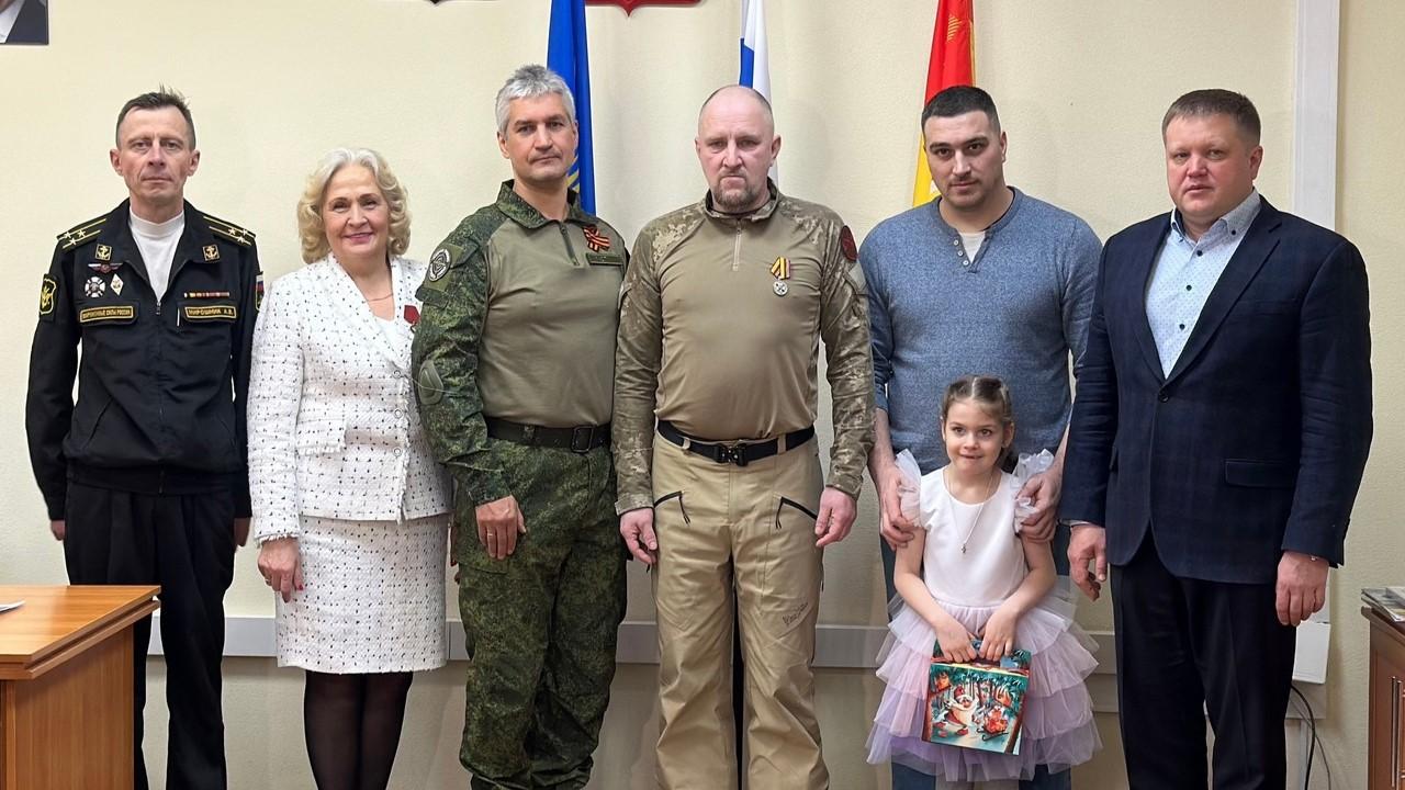 Государственные награды вручили участникам СВО из Апатитов и Кировска