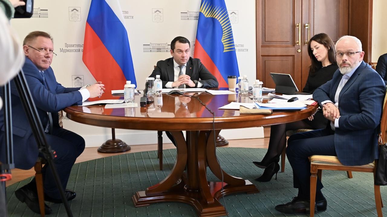 Андрей Чибис рассказал полпреду президента РФ в СЗФО Александру Гуцану о региональных практиках соцподдержки семей