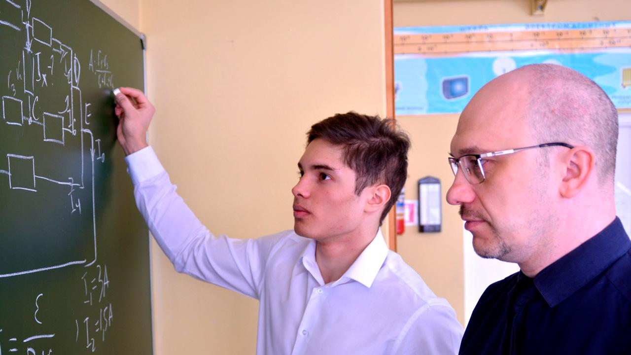 Учащийся Хибинской гимназии стал победителем очного этапа олимпиады "Физтех. Инженер"