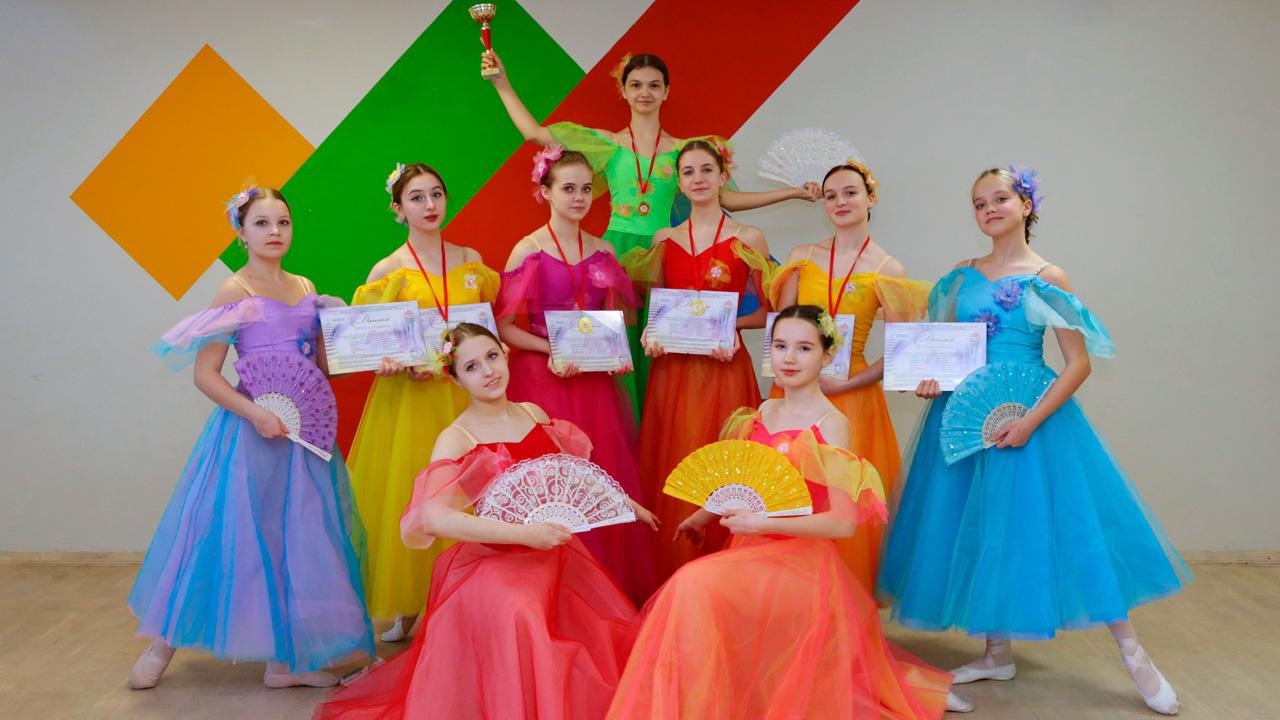 Мурманский ансамбль классического танца "Снежинка" стал лауреатом конкурса-фестиваля "Кремлевские звезды"