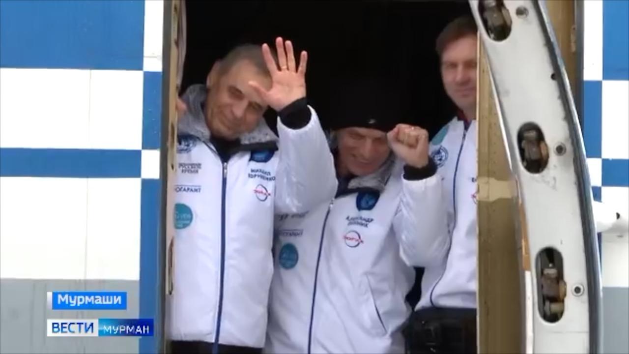 Снова первые! Стратонавты России совершили прыжок на Северный полюс из стратосферы и установили мировой рекорд