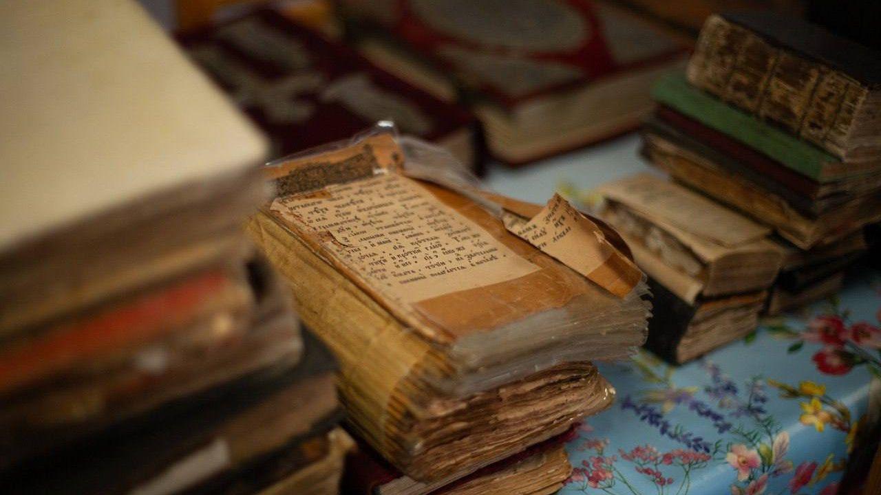 Старинные богослужебные книги помогут восстановить мурманские волонтеры