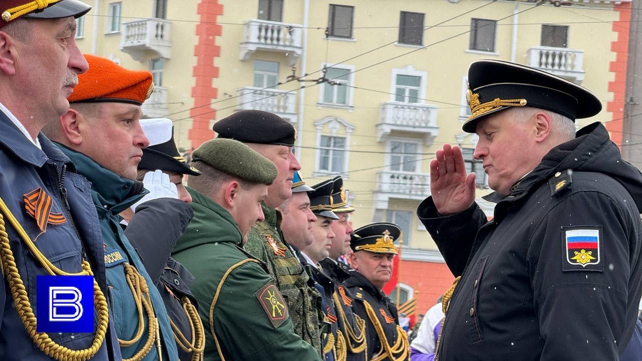 Командующий СФ Константин Кабанцов поздравил военных, ветеранов и северян с Днем Победы