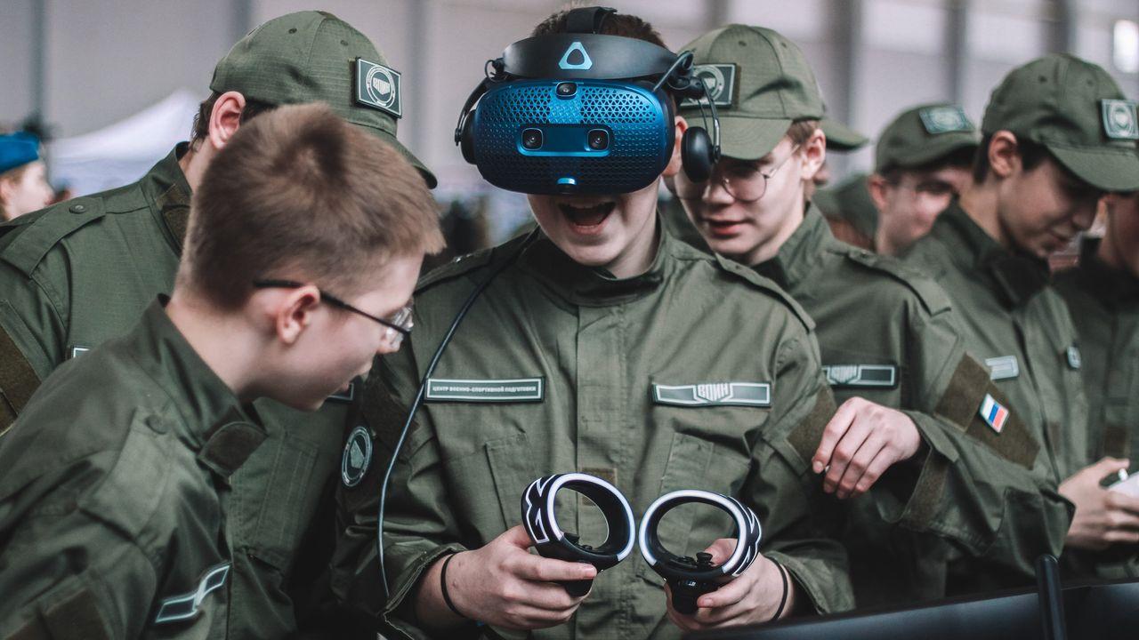 "Время Героев 51": мурманских подростков научат управлять дронами и оказывать помощь в бою