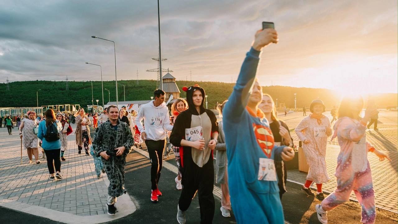 &quot;Сон в Олимпийскую ночь-2024&quot;: в Коле пройдет ночной забег в пижамах