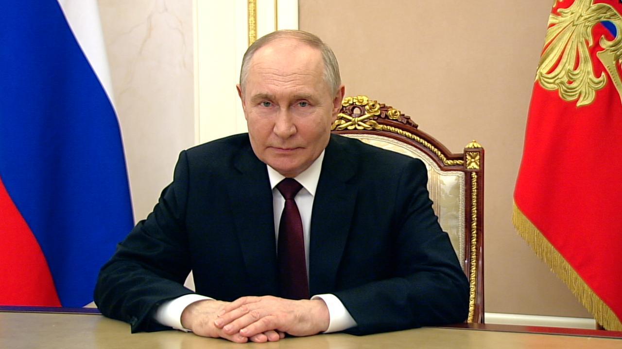 Президент РФ доверил Андрею Чибису развивать Северный морской путь