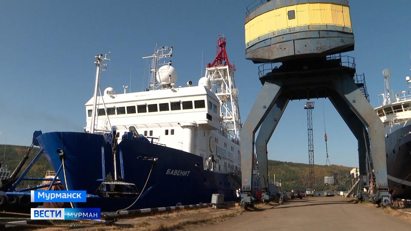 Получить право на расширение границ: научно-исследовательское буровое судно "Бавенит" отправляется изучать подводные окраины материка
