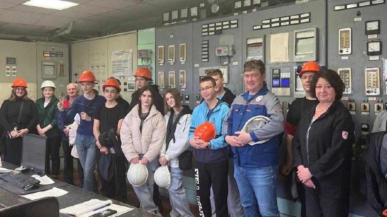 "Вместе ярче": девятиклассники полярнинской гимназии посетили котельную в Снежногорске