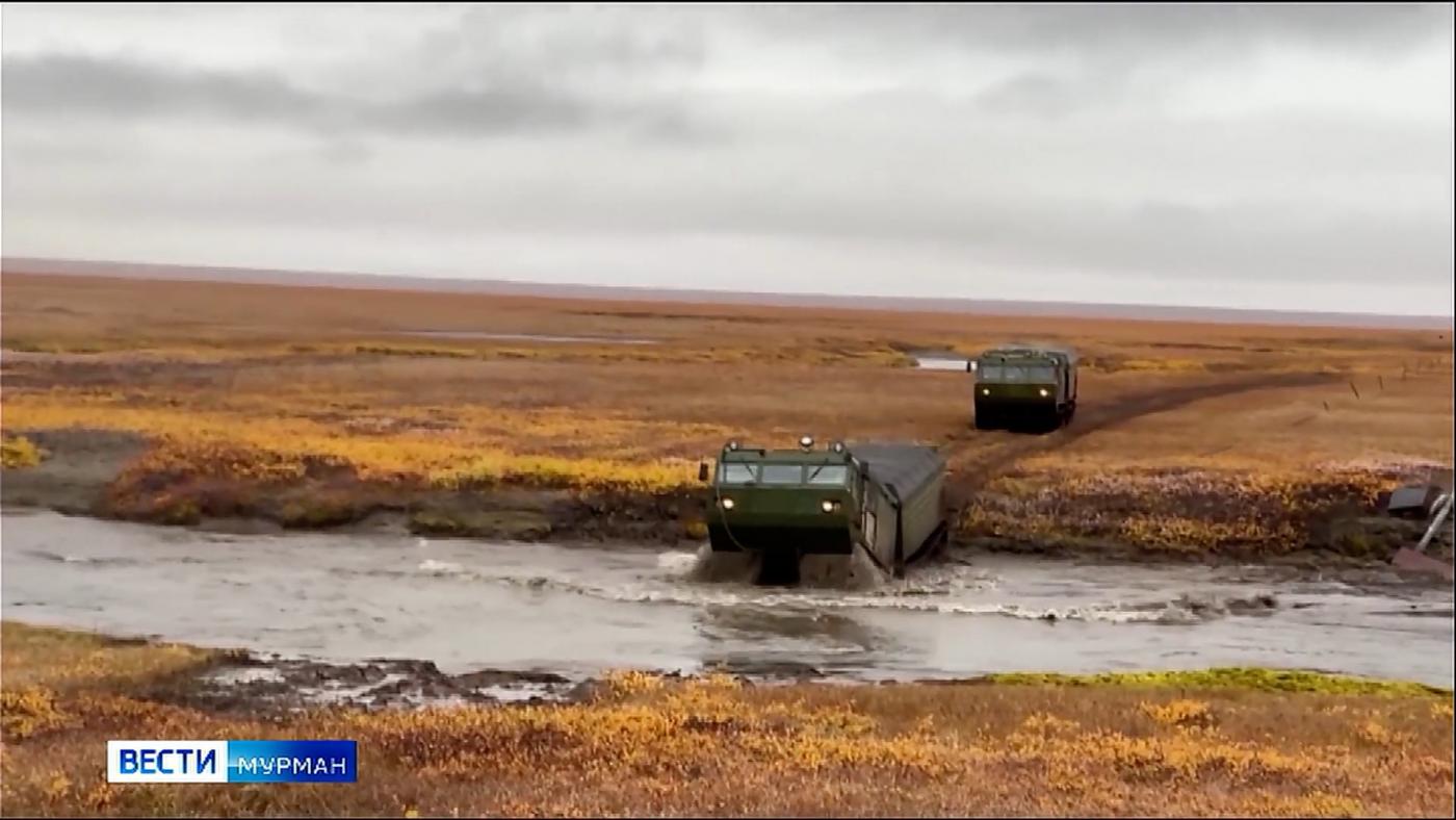 Морские пехотинцы Северного флота пересекли Чукотку на снегоболотоходах "Витязь"