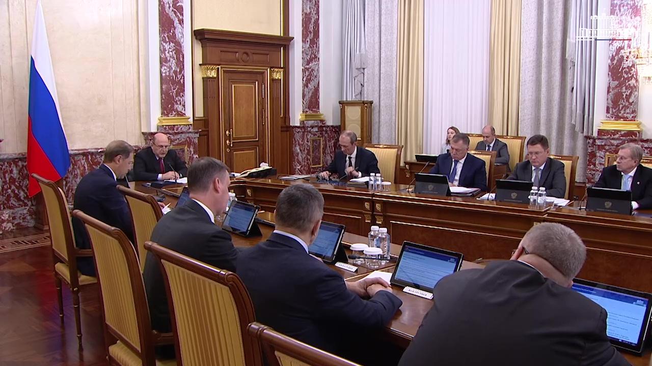 Для бесперебойного функционирования Севморпути в 2024 году правительство России выделит 300 млн рублей