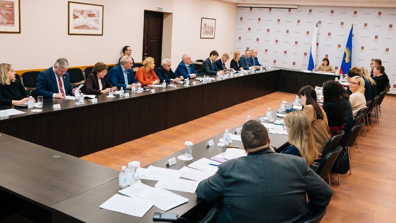 "Нулевые" слушания по бюджету Мурманской области на 2025-2027 годы состоялись 25 октября