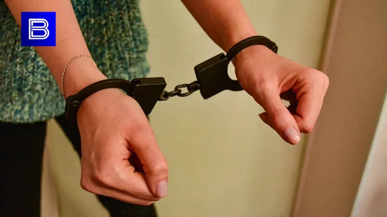 Приговор мурманчанке по делу о хранении наркотиков в крупном размере признали законным 