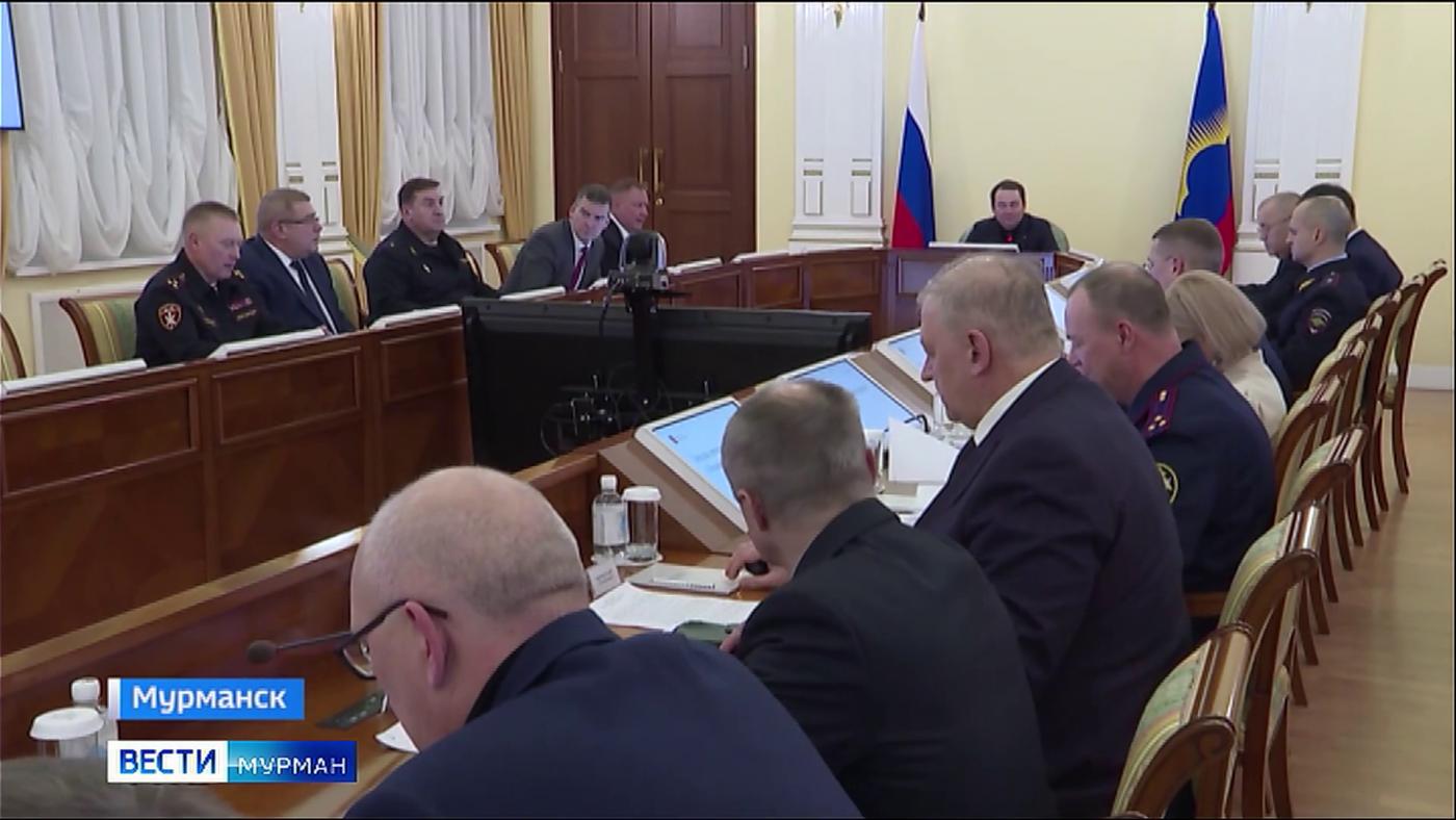 К праздникам готовы: для охраны порядка в Кольском Заполярье задействуют около 3,5 тысяч человек