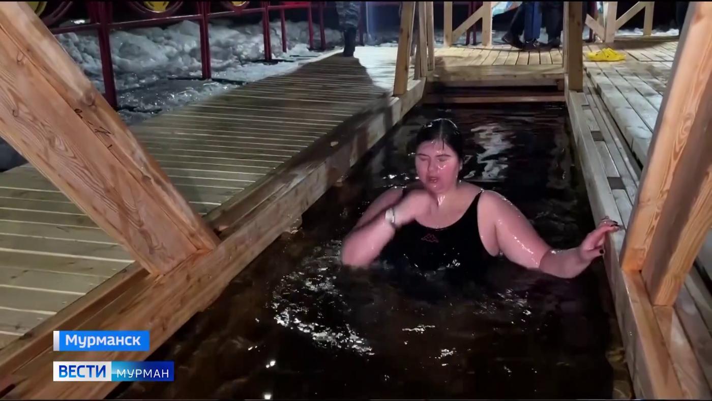 В Мурманске на Семеновском озере начинаются крещенские купания
