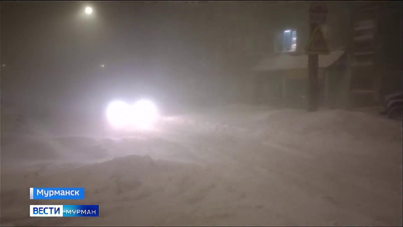 Мощная метель накрыла Мурманск