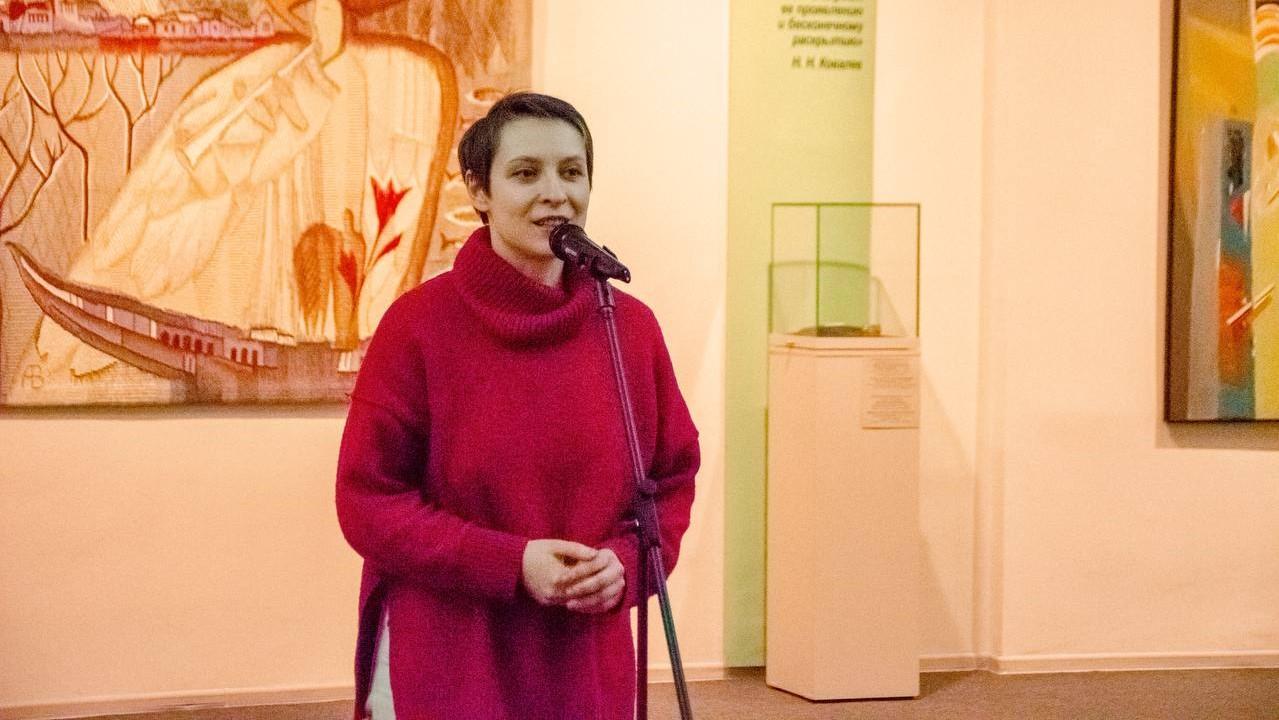 Выставка "От классики до современного искусства" открылась в Мурманском областном художественном музее