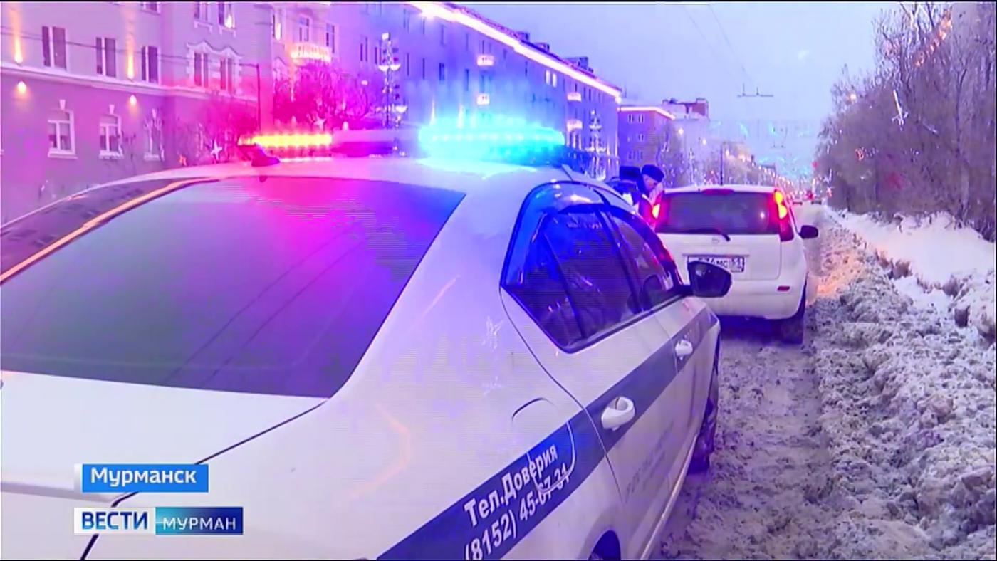На дороге мелочей не бывает: сотрудники ГАИ проводят в Мурманске операцию &quot;Тонировка&quot;