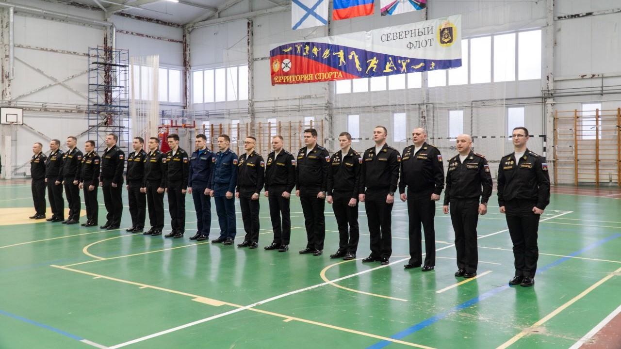 Чемпионат Военно-морского флота по зимнему троеборью стартовал в Североморске