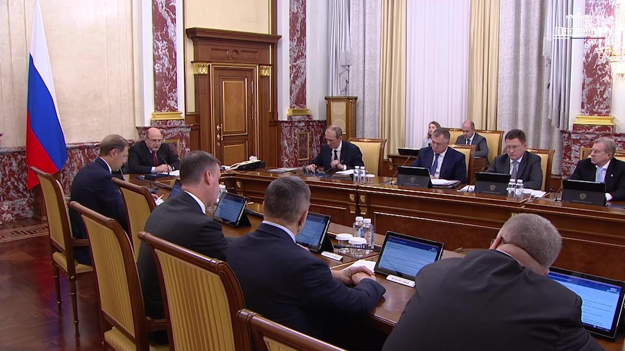 Правительство РФ проработает процесс возвращения в страну западных компаний