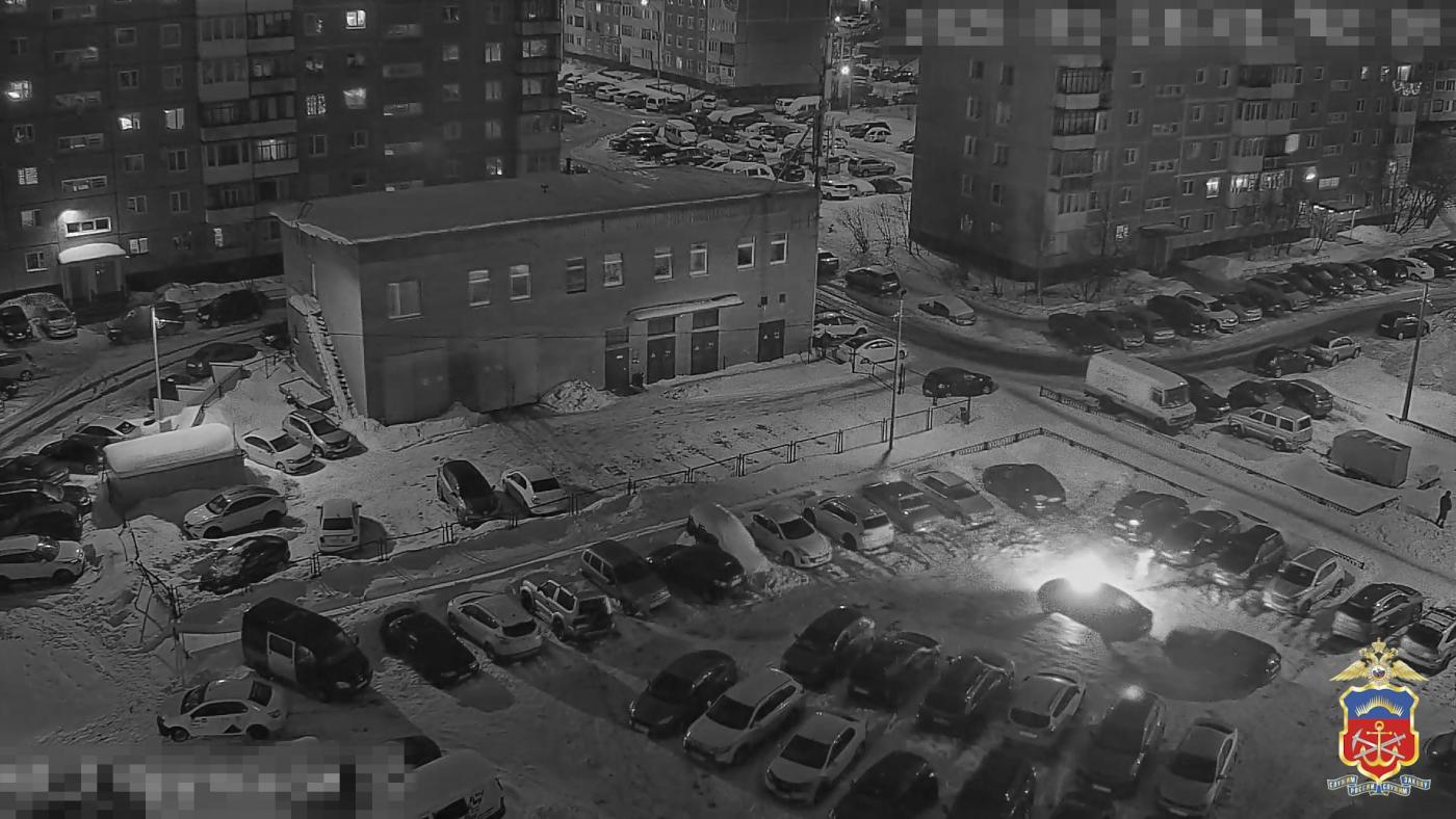 Два автомобильных пиромана задержаны в Мурманске 