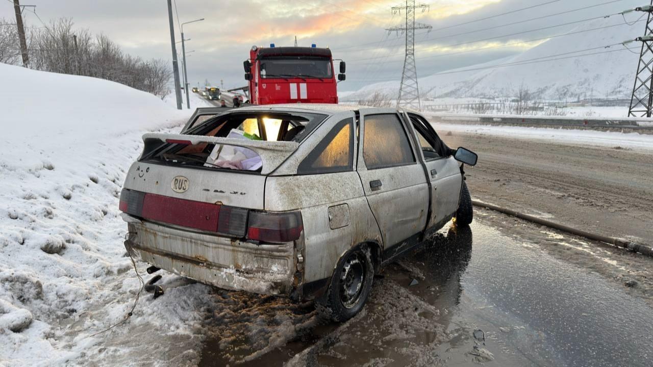 В Кировске столкнулись три машины, человека госпитализировали
