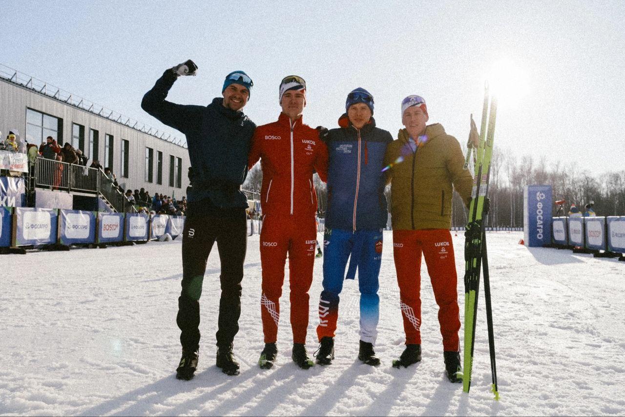 Мужская сборная Мурманской области завоевала бронзу на чемпионате России по лыжному спорту