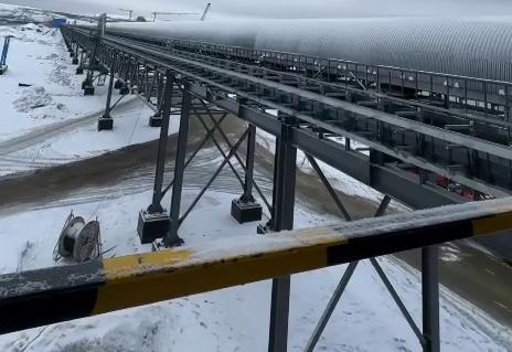 Строительство ближних железнодорожных подходов к порту "Лавна" в Мурманской области продолжается