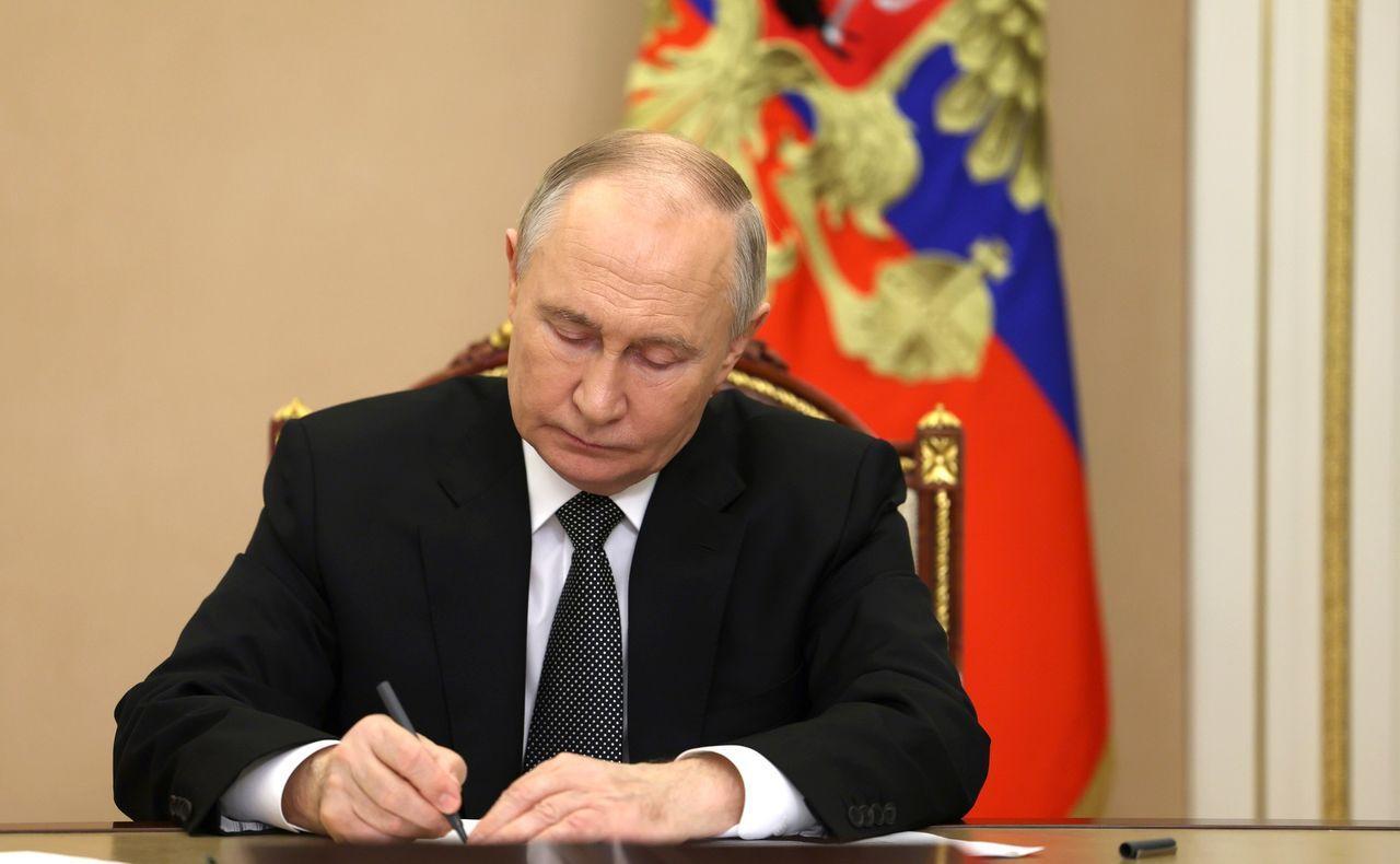 Владимир Путин подписал закон об организации местного самоуправления