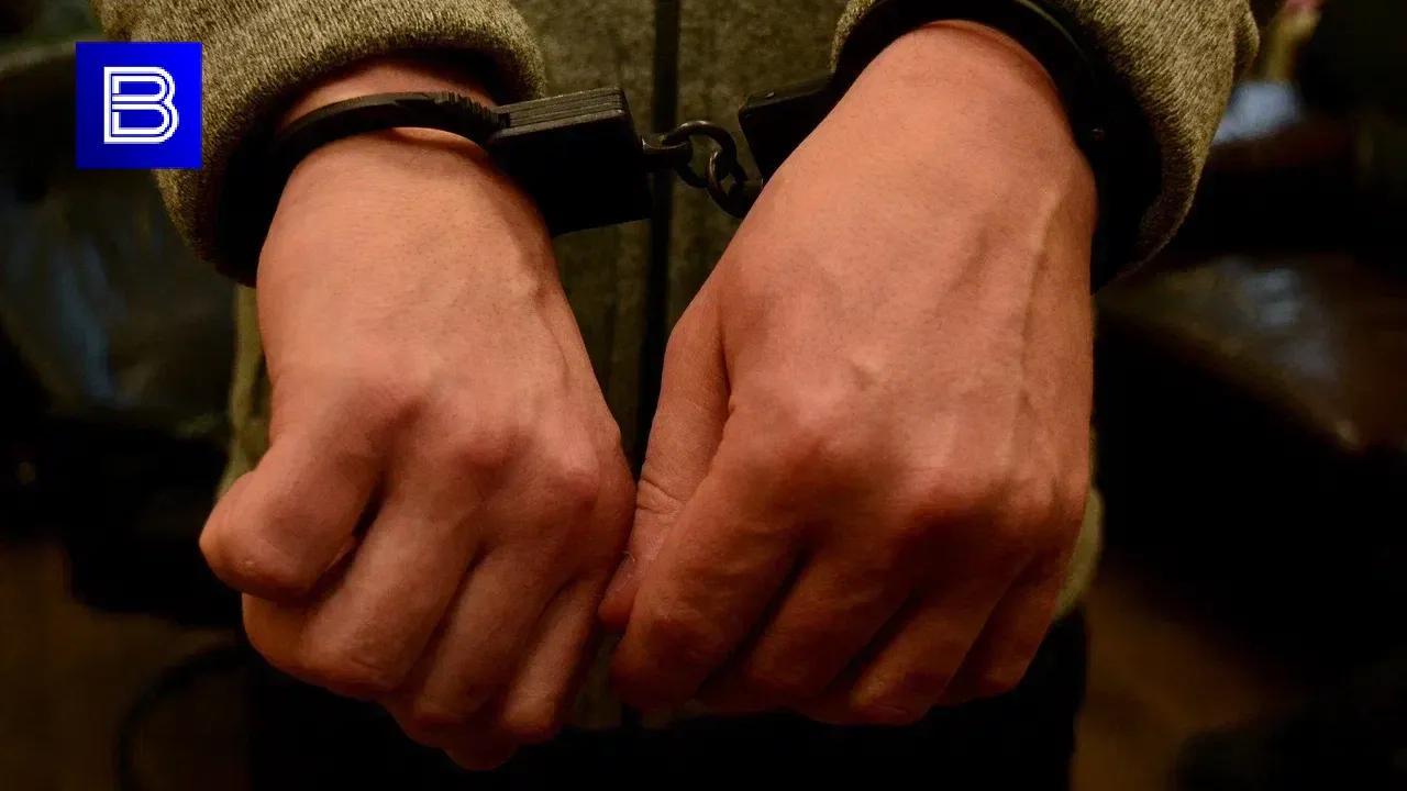 Пособника мошенников задержали в Мурманске