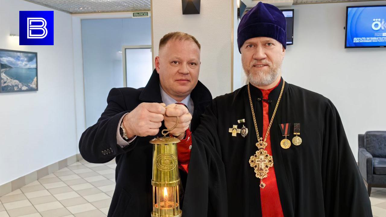 Частица Благодатного огня прибыла в Мурманск