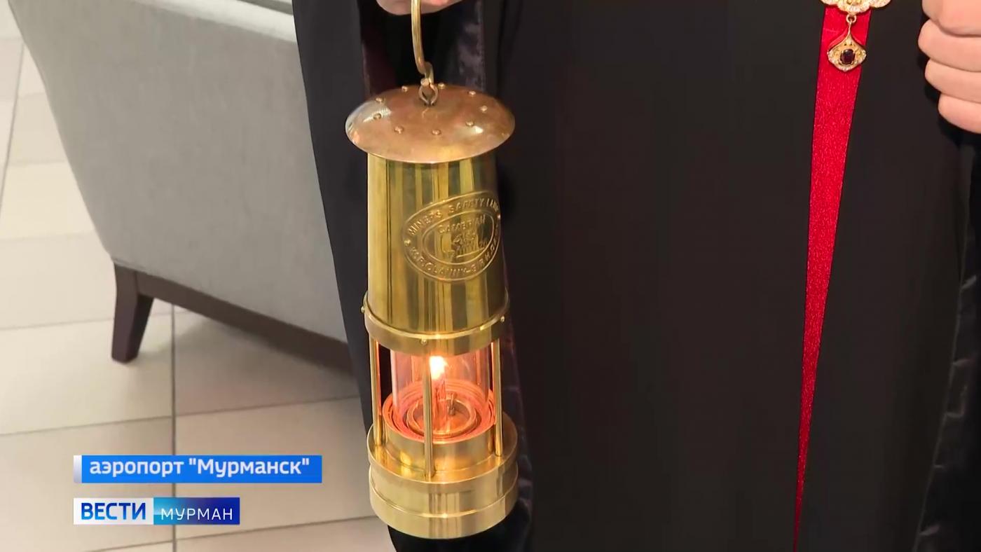 Северяне могут забрать частичку Благодатного огня домой