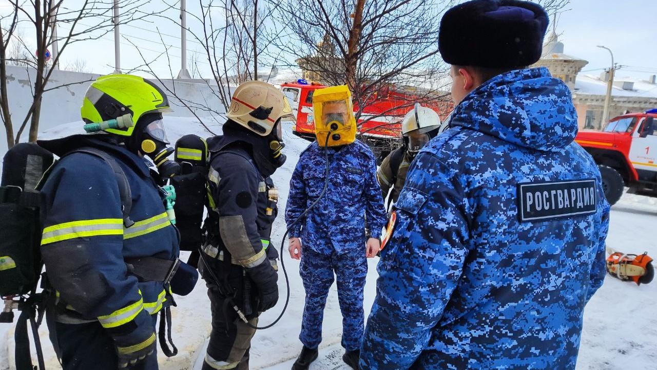 В Управлении вневедомственной охраны Росгвардии по Мурманской области потушили условный пожар