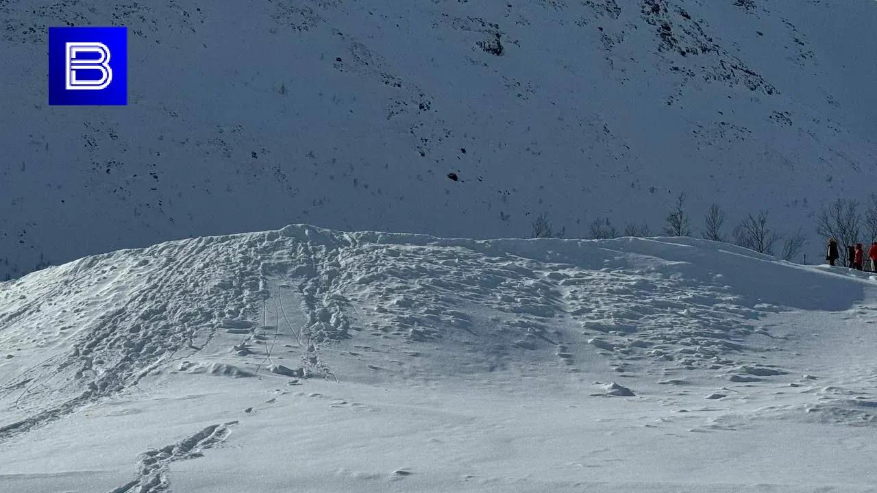 В Хибинах на горе Юкспорр объявлена лавинная опасность 