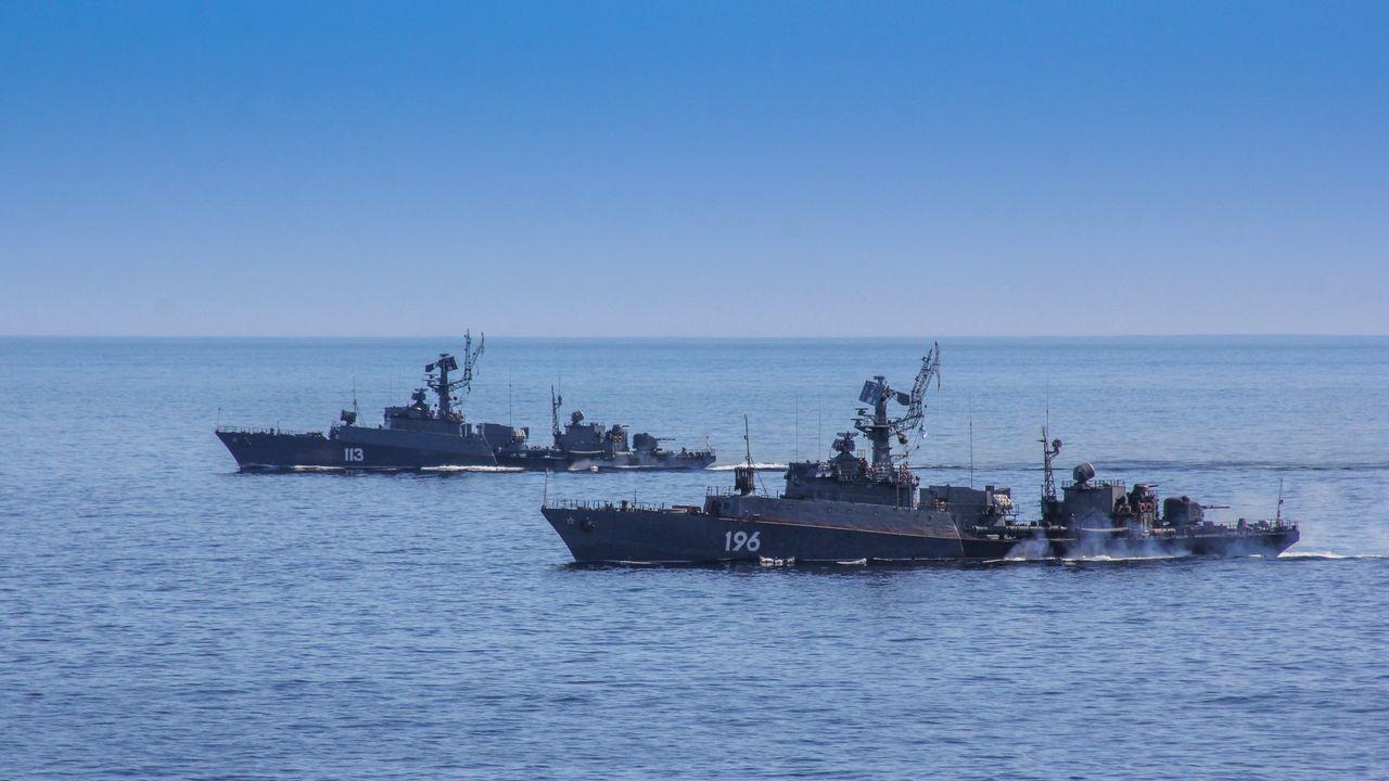 Моряки-противолодочники Северного флота отрабатывают поиск подводных лодок в Баренцевом море