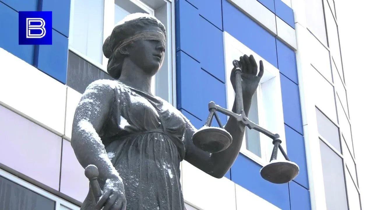 Защемивший северянку в дверях водитель автобуса получил условный срок 