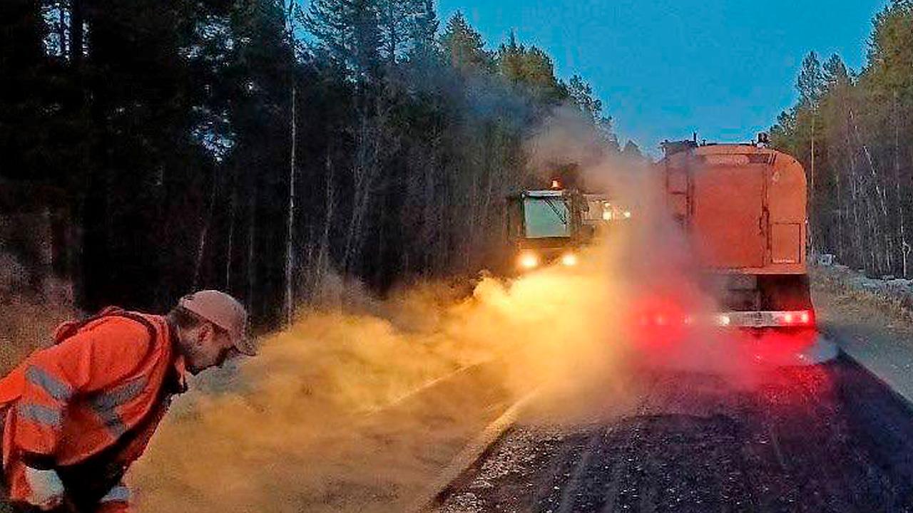 Подрядчик приступил к укладке асфальта на участках дороги Умба - Кандалакша