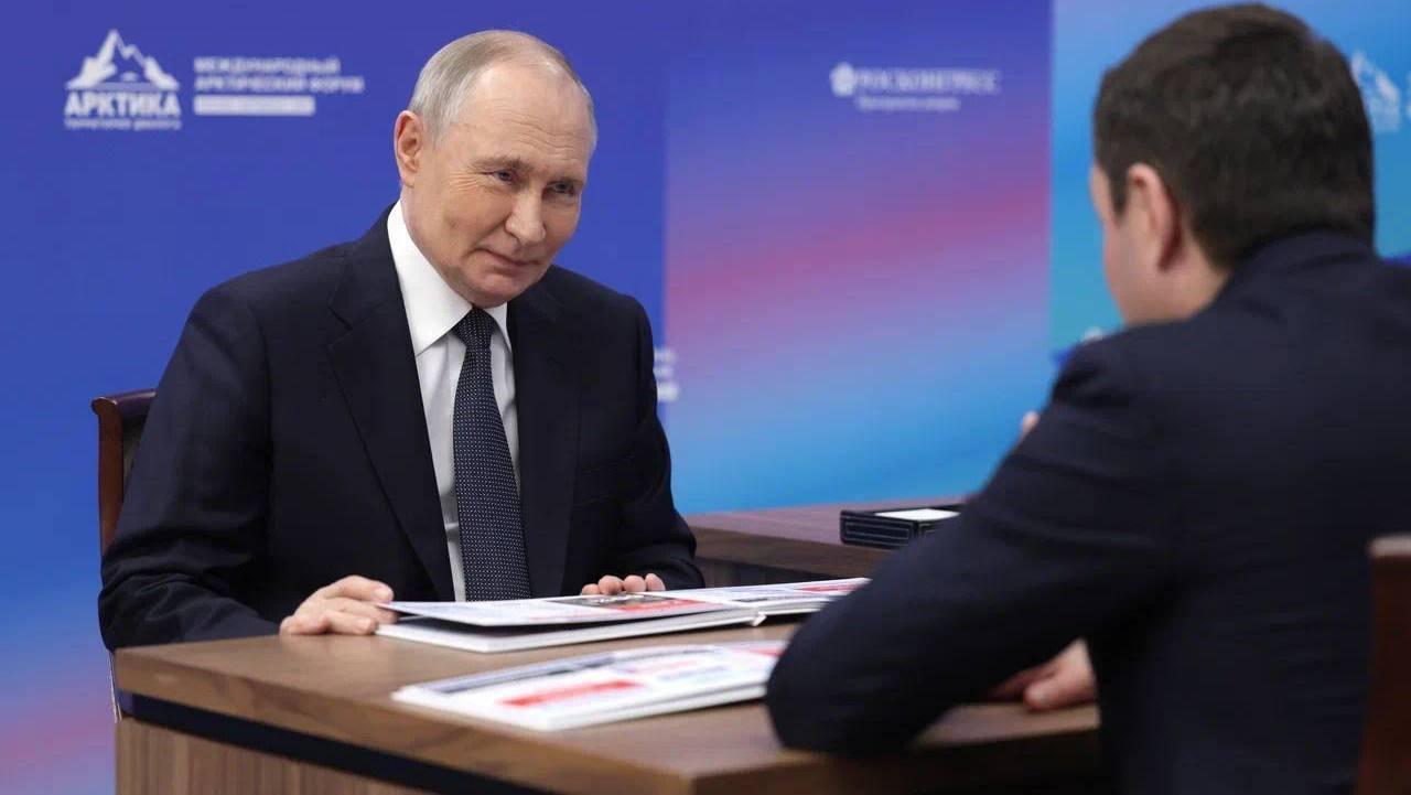Путин поручил дополнительно включить в мастер-планы развития опорных городов Арктики более 60 объектов из Мурманской области